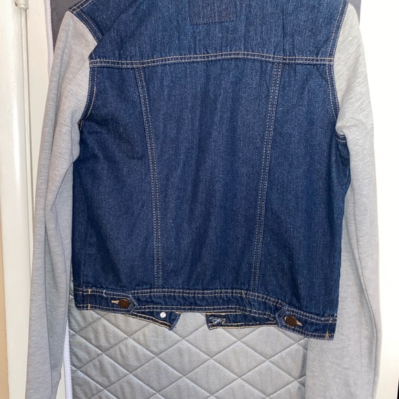 *NEW Jean Jacket - Picture 5 of 7